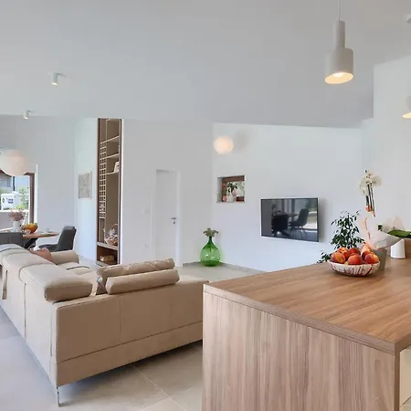 Ogradina Casa de Férias